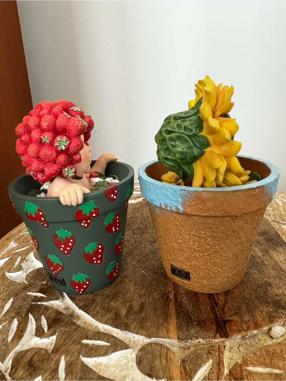 1998 Enesco Decorative Sunflower and Strawberry Set - Yellow & Red